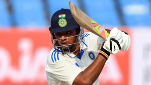 IND vs NZ முதல் டெஸ்ட்: இந்தியாவின் பிளேயிங் XI என்ன? இரட்டை சதம் விளாசிய சர்பராஸ் கானுக்கு வாய்ப்பு