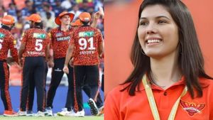 IPL 2025 -SRH தக்க வைத்த வீரர்கள் பட்டியல்! வெறும் ரூ.45 கோடி உடன் ஏலத்துக்கு செல்லும் காவ்யா மாறன்