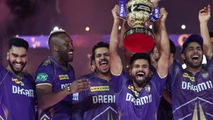 IPL 2025- KKR அணியில் நடந்த மிகப் பெரிய டிவிஸ்ட்! அதிரடி ஆல் ரவுண்டர் விலக முடிவு! 4 பேர் தக்கவைப்பு