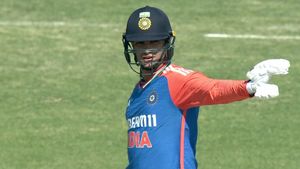 IND vs SA: 8 இன்னிங்ஸில் 70 ரன்கள்.. தம்பி அபிஷேக் சர்மா.. இனி உங்களுக்கு வாய்ப்பே கிடைக்காது!