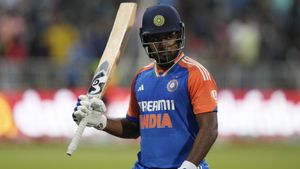 IND vs SA- 111, 107, 0 - சஞ்சு சாம்சனின் வெறி ஆட்டத்தை அடக்கிய தென்னாப்பிரிக்கா.. இந்தியா தடுமாற்றம்