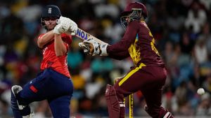 ENG vs WI: 37க்கு 5 விக்கெட்.. மிரள வைத்த இங்கிலாந்து.. சொந்த மண்ணில் தோல்வி அடைந்த வெஸ்ட் இண்டீஸ்