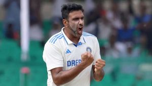 AUS vs IND-ஆஸ்திரேலிய டெஸ்டில் வெறும் 6 விக்கெட் தான் தேவை!யாரும் தொட முடியாத சாதனையை நோக்கி அஸ்வின்