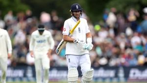 NZ vs ENG: டெஸ்ட் ஜாம்பவானுக்கு நேர்ந்த கதி.. 150 வது டெஸ்ட் போட்டியில் டக் அவுட் ஆன ஜோ ரூட்