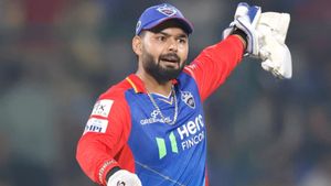 IPL Auction: 27 கோடி.. வரலாறு படைத்த ரிஷப் பண்ட்.. ஐபிஎல் ஏல ரெக்கார்டை உடைத்த லக்னோ அணி