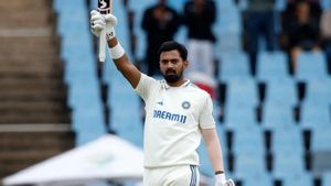 ஹாட்ரிக் சதம் அடிப்பாரா இந்திய அணியின் நம்பிக்கை நாயகன்? பாக்ஸிங் டே டெஸ்ட்டில் 2 செஞ்சுரி