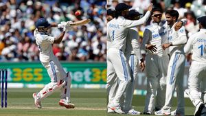 கோலி, பண்ட், ராகுல் எல்லாம் அதிக ஸ்கோர் அடிக்கவில்லை.. இந்த அறிமுக வீரர் தான் 3 முறை அதிக ரன் அடித்தார்!