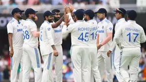 ஃபாலோ ஆனை தவிர்க்க இந்திய அணி இனி எவ்வளவு ரன் அடிக்க வேண்டும்? ரோகித் படையை காப்பாற்றுமா மழை?