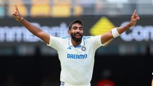 IND vs AUS: 100 ஆண்டுகளாக எந்த பவுலரும் தொடாத ரெக்கார்டை செய்த பும்ரா.. ஆஸ்திரேலிய மண்ணில் கிங்