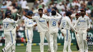 IND vs AUS: 4வது டெஸ்டில் ஃபாலோ ஆனை தவிர்க்க இந்தியா எவ்வளவு ரன் அடிக்கனும்.. தப்பிக்குமா இந்தியா