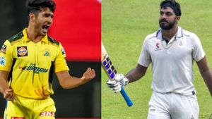 ரஞ்சி கோப்பை: சிஎஸ்கே பவுலர் 5 விக்கெட் வீழ்த்தி அபார பந்துவீச்சு.. பேட்டிங்கிலும் கலக்கிய CSK வீரர்