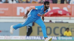 Bumrah- இடியை இறக்கிய பிசிசிஐ.. முதுகில் இருக்கும் பிரச்சனை.. சாம்பியன்ஸ் டிராபி ஆடுவதில் சிக்கல்