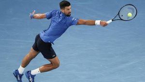 Aus open 2025- காலிறுதியில் அல்காரஸ், ஜோகோவிச் மோதல்.. மகளிர் நடப்பு சாம்பியன் சபலென்கா முன்னேற்றம் 