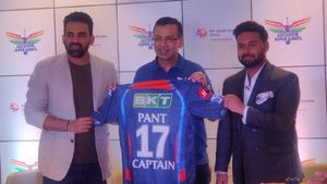 Rishabh Pant- லக்னோ அணியின் கேப்டனாக ரிஷப் பண்ட் நியமனம்..தோனி,ரோகித் போல் இருப்பார் - கோயங்கா