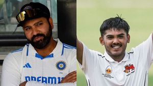 ரோஹித்துக்கு அடுத்த அடி.. 17 வயது வீரரின் இடத்தை பறித்ததால் கொதிக்கும் ரசிகர்கள்.. என்ன நடந்தது?