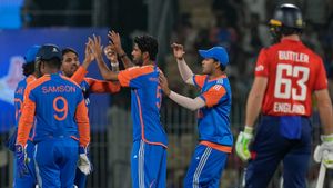 IND vs ENG: மீண்டும் கெத்து காட்டிய இந்திய பவுலர்கள்.. தட்டு தடுமாறி கவுரவ இலக்கை தொட்ட இங்கிலாந்து