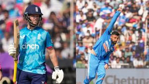 IND vs ENG: அதிரடி காட்டிய இங்கிலாந்து தொடக்க ஜோடி.. முதல் சம்பவம் செய்த வருண் சக்கரவர்த்தி