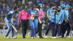 IND vs ENG: ரன் குவிப்பில் ஈடுபட்ட இங்கிலாந்து அணி.. பந்துவீச்சில் கெத்து காட்டிய ஜடேஜா