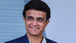 சவுரவ் கங்குலி கார் - லாரி மோதல் விபத்தில் இருந்து நூலிழையில் தப்பினார்.. என்ன நடந்தது?