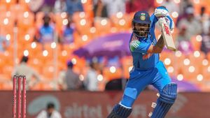 IND vs ENG: பொட்டு வச்ச தங்க குடம்.. சாம்பியன்ஸ் டிராபிக்கு முன் ஃபார்ம்க்கு திரும்பிய கிங் கோலி