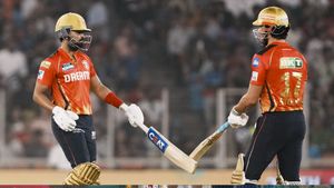 PBKS vs GT: 42 பந்தில் 97 ரன்கள்.. 9 சிக்சர் விளாசிய ஸ்ரேயாஸ்..அணிக்காக சதம் தியாகம்.. ரன் குவிப்பு