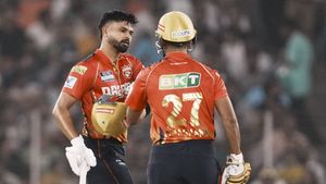 IPL-சதம் வேண்டாம்.. சிங்கிள்ஸ் எடுக்காமல் அடித்து ஆடு.. ஸ்ரேயாஸ் சொன்ன வார்த்தையால் ஷசாங் நெகிழ்ச்சி