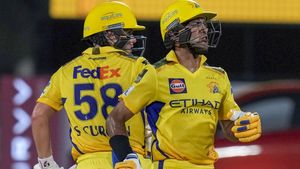 IPL 2025- உங்க 2 பேரையும் சிஎஸ்கே அணியில் சேர்த்ததே தப்பு.. சாம் கரண், தீபா ஹூடா சுத்த வேஸ்ட்
