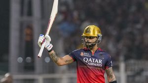 IPL 2025- நடப்பு சாம்பியன் KKR-க்கு சங்கு ஊதிய ஆர்சிபி.. விராட் கோலி அதிரடி அரைசதம்.. இது புது RCB