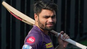 “நான் யாருன்னு இப்ப தெரியுதா?” KKR ஐபிஎல் பயிற்சியில் வெறியாட்டம் ஆடி மிரள வைத்த ரிங்கு சிங்
