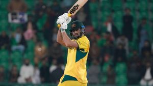 IND vs AUS: ஆஸ்திரேலிய அணியில் அதிரடி மாற்றம்.. இந்திய அணிக்கு எதிராக வியூகம்.. ஆல்ரவுண்டர் சேர்ப்பு