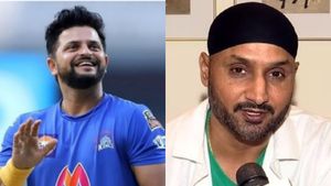 சிஎஸ்கே கேப்டனாக வேண்டிய சுரேஷ் ரெய்னாவை தூக்கி எறிந்த நிர்வாகம்.. ஹர்பஜன் சிங் சரமாரி விமர்சனம்