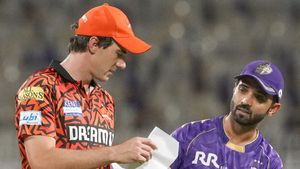 IPL- பெரிய ஸ்கோர் அடிக்கனுமா? இதை மட்டும் பேட்டிங்கில் செய்யுங்க.. CSK, SRH-க்கு பாடம் எடுத்த ரஹானே