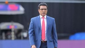 IPL 2025 தொடரில் டாப் 10 சிறந்த பேட்ஸ்மேன்கள் யார்- பட்டியலை வெளியிட்டு வசமாக சிக்கிய மஞ்சுரேக்கர்