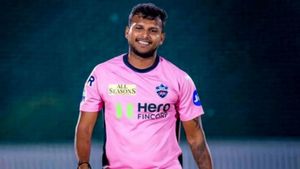 IPL 2025: தமிழக வீரர் நடராஜன் சொதப்பல்.. ஸ்டார்க் இடத்தை பிடிக்க வாய்ப்பு கிடைத்தும் ஏமாற்றம்