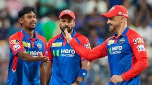 IPL 2025: கடைசி 2 ஓவரில் ஆட்டம் மாறிவிட்டது..2 முக்கிய வீரர்கள் இல்லாமல் தோல்வி-DC கேப்டன் டுபிளசிஸ்