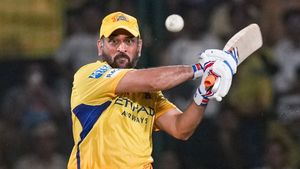 IPL 2025: ஒவ்வொரு சீசனிலும் தோனி அடித்த ரன்கள் எவ்வளவு.. தோனி இதை செய்து 3 ஆண்டுகள் ஆகிவிட்டது
