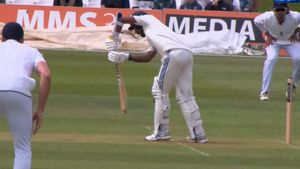 IND A vs ENG A: ஜெய்ஸ்வால், அபிமன்யூ ஈஸ்வரன் சொதப்பல்.. இங்கிலாந்து ஏ அணி அபாரம்