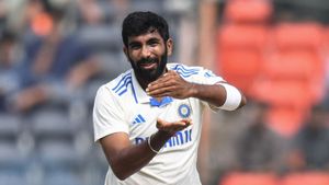 பும்ராவால் புதிய சிக்கல்.. 5 டெஸ்ட் போட்டியிலும் விளையாட முடியாது.. வசமாக சிக்கிய இந்திய அணி