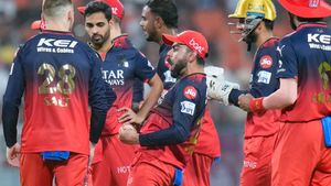 IPL 2025: முஷீர் கானை பார்த்து கோலி சொன்ன சர்ச்சை வார்த்தை.. விளாசும் ரசிகர்கள்..உண்மை என்ன?