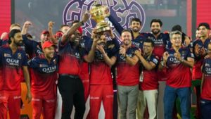IPL 2025: மலைக்க வைக்கும் ஐபிஎல் ரெக்கார்டு.. ஆர்சிபி அணி இந்த ஒரே ஆண்டில் செய்த சாதனை பட்டியல்