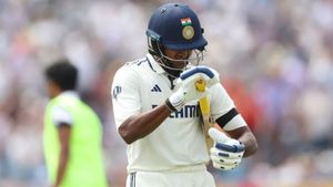 IND vs ENG: தமிழக வீரரை நீக்க பிளான் ரெடி? 2வது டெஸ்ட்டில் வாய்ப்பை பறிக்க இப்படி ஒரு கேமா?