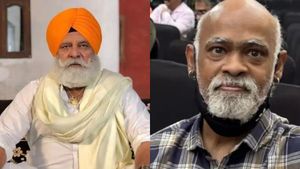 பார்ட்டி, சிகரெட், பெண்கள்.. எல்லை மீறுது.. வினோத் காம்ப்ளியை எச்சரித்த யுவராஜ் சிங் தந்தை யோக்ராஜ்