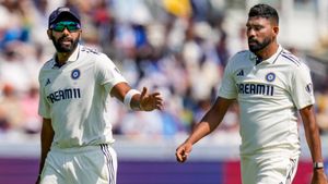 IND vs ENG: பும்ராவுக்கு ஒரு நியாயம், சிராஜ்-க்கு ஒரு நியாயமா? இந்திய அணியில் நடக்கும் பாரபட்சம்!