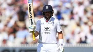 IND vs ENG: லார்ட்ஸ் மைதானத்தின் ராஜா.. இந்தியாவுக்கு எதிராக 3000 ரன்கள் குவித்த ஜோ ரூட்