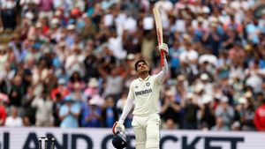 IND vs ENG: இங்கிலாந்து அணிக்கு 608 ரன்கள் இலக்கு.. இந்திய அணி 427 ரன்களுக்கு டிக்ளேர்.. கில் சாதனை