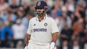 IND vs ENG: ஒற்றை காலில் அரைசதம் விளாசிய ரிஷப் பண்ட்.. கொடூரமாக நடந்து கொண்ட இங்கிலாந்து