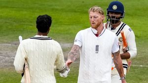 IND vs ENG: ஜடேஜா, வாஷிங்டனிடம் கை குலுக்கச் சென்றது ஏன்? மவுனத்தை கலைத்த பென் ஸ்டோக்ஸ்