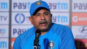 “முட்டாள்தனமான பேச்சு.. பும்ராவுக்கு இருப்பது சீரியஸான பிரச்சனை” முன்னாள் பவுலிங் கோச் விளாசல்