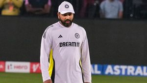 ரோகித் சர்மா-வுக்கு DXA ஸ்கேன் பரிசோதனை செய்ய பிசிசிஐ முடிவு.. அப்படி என்றால் என்ன? எதற்காக?