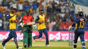 SL vs BAN: பழைய இலங்கை அணி மாதிரி இருக்கே.. வங்கதேசத்துக்கு எதிராக அபார பந்துவீச்சு